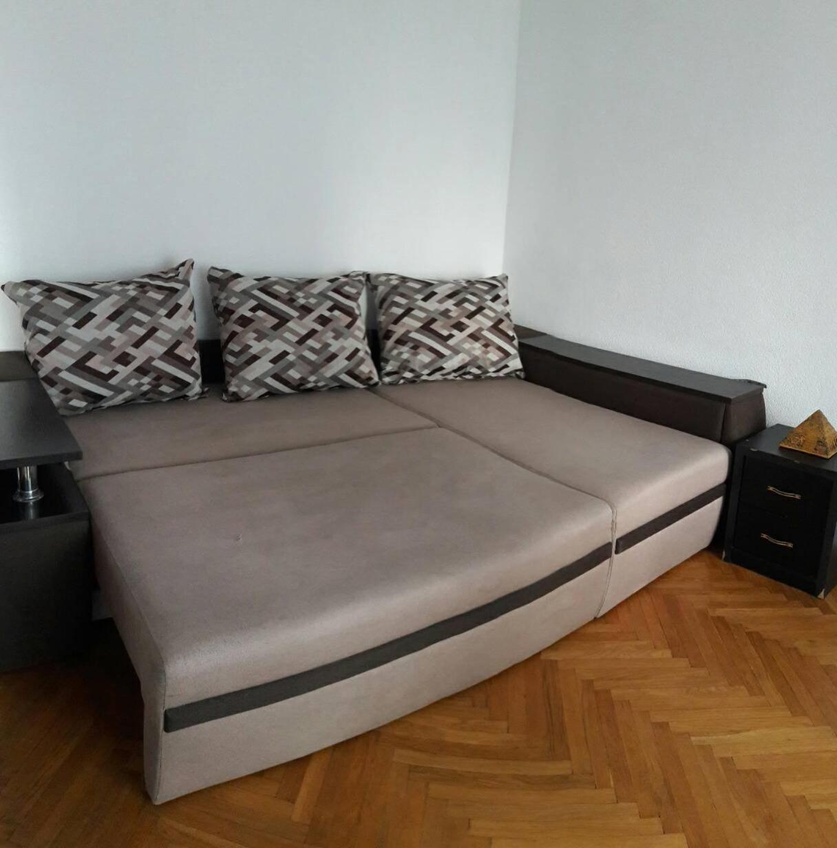 3- Х Комнатная Квартира В Центре Apartment Ривне Екстериор снимка