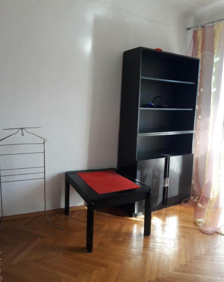 3- Х Комнатная Квартира В Центре Ривне Екстериор снимка